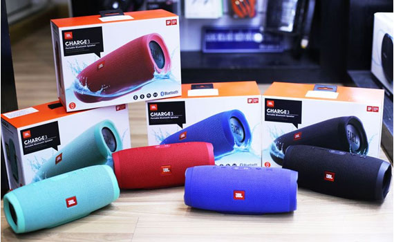 Loa JBL Charge 3 kiểu d&aacute;ng đẹp mắt, thu h&uacute;t